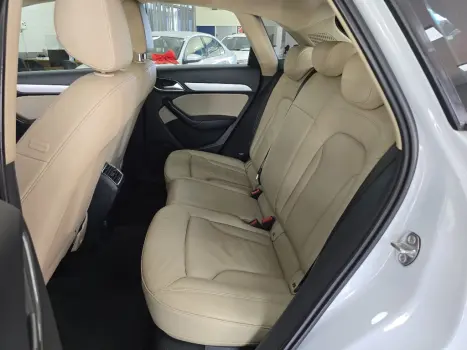 AUDI Q3 1.4 4P TFSI AMBIENTE S-TRONIC AUTOM�TICO, Foto 15
