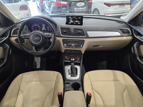 AUDI Q3 1.4 4P TFSI AMBIENTE S-TRONIC AUTOM�TICO, Foto 7