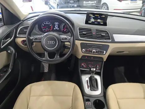 AUDI Q3 1.4 4P TFSI AMBIENTE S-TRONIC AUTOM�TICO, Foto 10