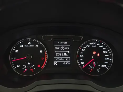 AUDI Q3 1.4 4P TFSI AMBIENTE S-TRONIC AUTOM�TICO, Foto 12