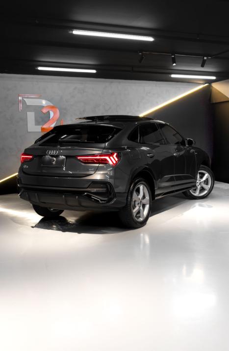 AUDI Q3 2.0 4P 40 TFSI SPORTBACK PERFORMANCE QUATTRO TIPTRONIC AUTOM�TICO, Foto 2