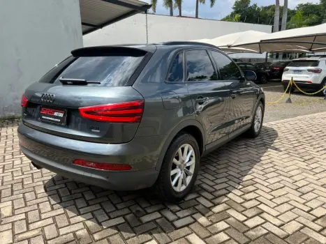 AUDI Q3 2.0 4P TFSI AMBIENTE QUATTRO S-TRONIC AUTOM�TICO, Foto 10