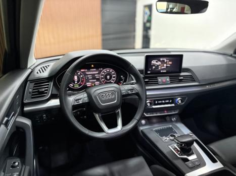 AUDI Q5 2.0 16V 4P TFSI PRESTIGE PLUS S-TRONIC AUTOM�TICO, Foto 5