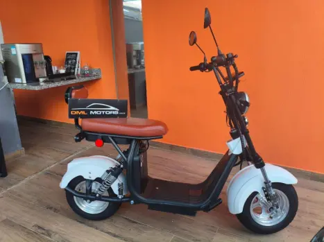 BAJAJ Dominar 160 , Foto 9