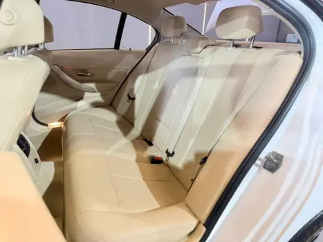 BMW 320I 2.0 16V 4P GP TURBO ACTIVE FLEX AUTOM�TICO, Foto 9