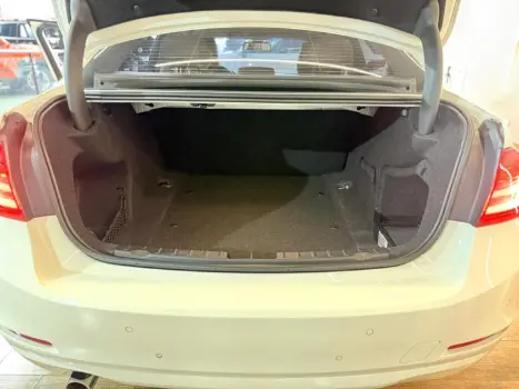 BMW 320I 2.0 16V 4P GP TURBO ACTIVE FLEX AUTOM�TICO, Foto 15