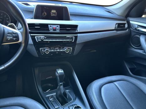 BMW X1 2.0 16V 4P SDRIVE 20I ACTIVEFLEX TURBO AUTOMÁTICO, Foto 8 BMW X1 2.0 16V 4P SDRIVE 20I ACTIVEFLEX TURBO AUTOMÁTICO, Foto 8