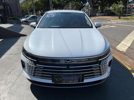 BYD King 1.5 16V 4P GS DM-I PHEV AUTOMTICO, Foto 2