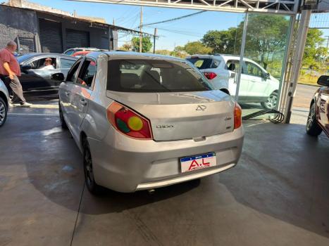 CHERY Celer Sedan 1.5 16V 4P FLEXFUEL, Foto 3