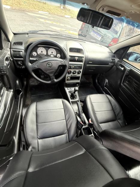 CHEVROLET Astra Hatch 2.0 16V 4P GSI, Foto 2