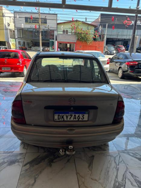 CHEVROLET Classic Sedan 1.0 4P, Foto 5