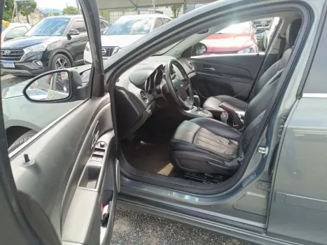 CHEVROLET Cruze Hatch 1.8 16V 4P LT SPORT6 FLEX AUTOM�TICO, Foto 4