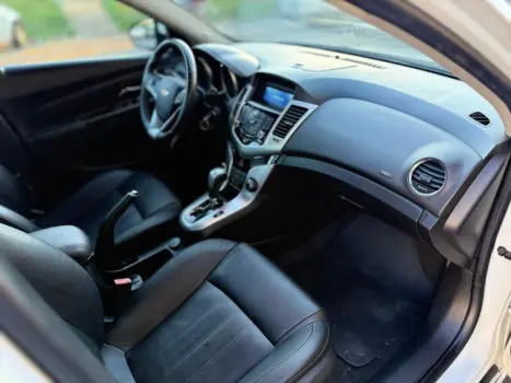 CHEVROLET Cruze Hatch 1.8 16V 4P LT SPORT6 FLEX AUTOM�TICO, Foto 10