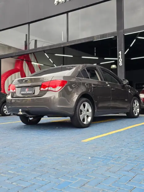 CHEVROLET Cruze Sedan 1.8 16V 4P LT ECOTEC FLEX, Foto 4