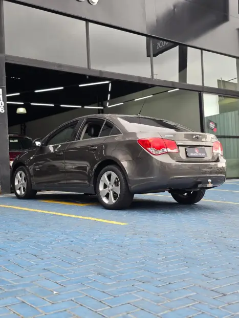 CHEVROLET Cruze Sedan 1.8 16V 4P LT ECOTEC FLEX, Foto 6