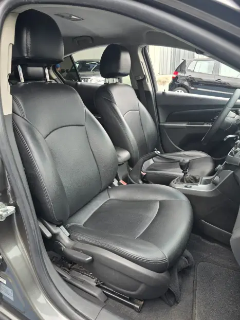 CHEVROLET Cruze Sedan 1.8 16V 4P LT ECOTEC FLEX, Foto 13