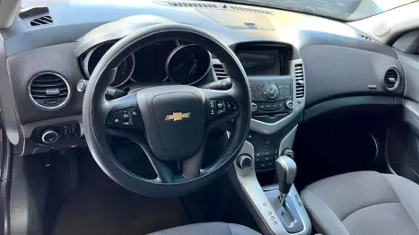 CHEVROLET Cruze Sedan 1.8 16V 4P LT ECOTEC FLEX AUTOM�TICO, Foto 10
