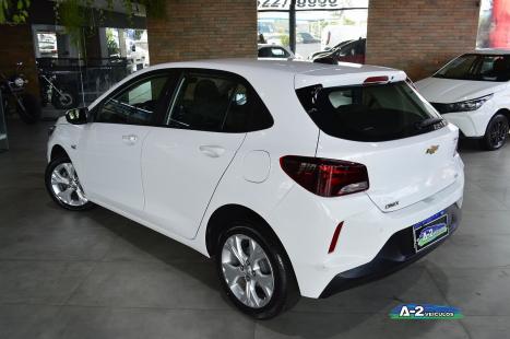 CHEVROLET Onix Hatch 1.0 12V 4P FLEX LTZ TURBO, Foto 8 CHEVROLET Onix Hatch 1.0 12V 4P FLEX LTZ TURBO, Foto 8