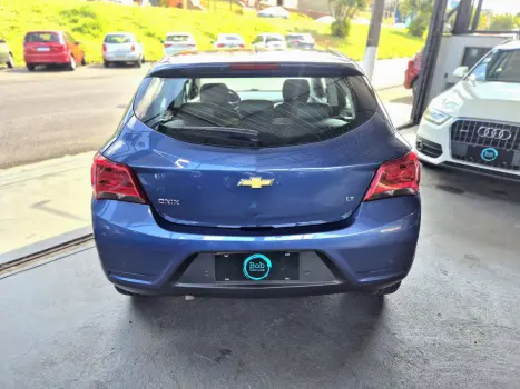CHEVROLET Onix Hatch 1.0 4P FLEX LT, Foto 5