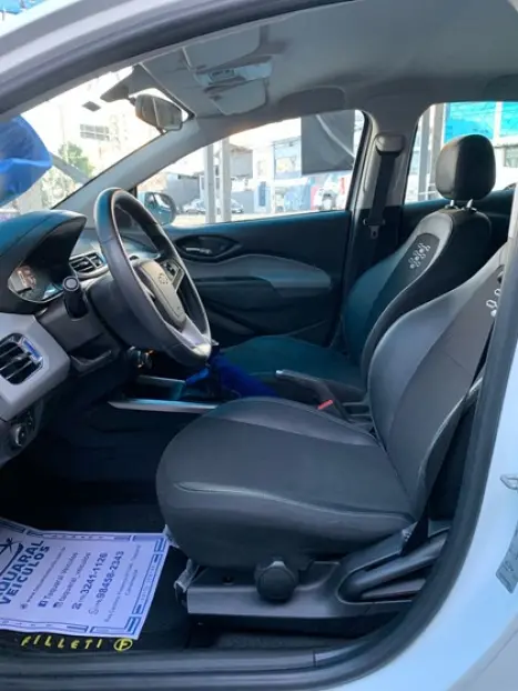 CHEVROLET Onix Hatch 1.4 4P FLEX LT, Foto 7 CHEVROLET Onix Hatch 1.4 4P FLEX LT, Foto 7