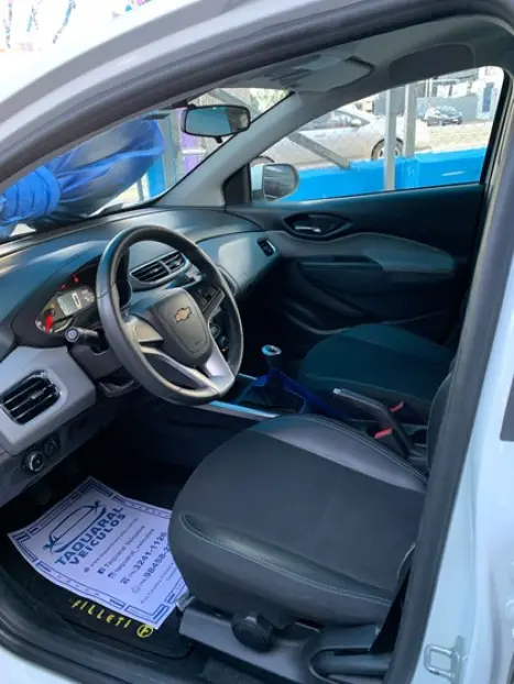 CHEVROLET Onix Hatch 1.4 4P FLEX LT, Foto 8 CHEVROLET Onix Hatch 1.4 4P FLEX LT, Foto 8
