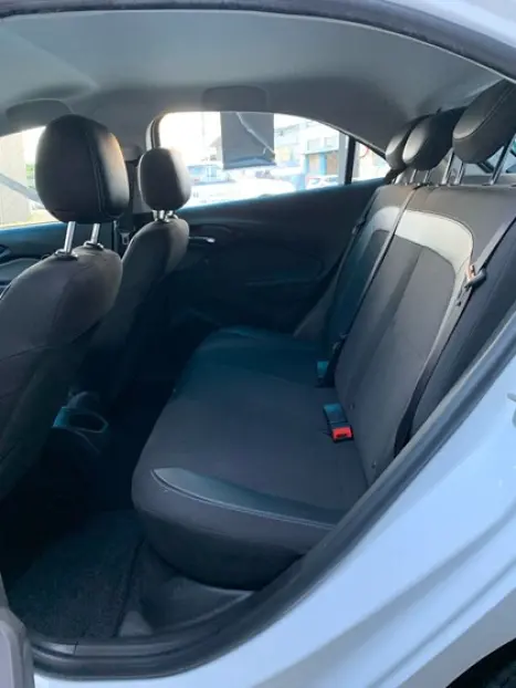 CHEVROLET Onix Hatch 1.4 4P FLEX LT, Foto 10 CHEVROLET Onix Hatch 1.4 4P FLEX LT, Foto 10