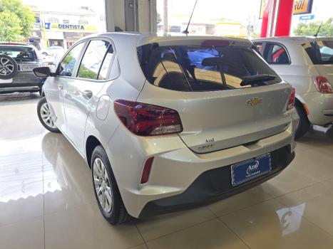 CHEVROLET Onix Hatch 1.0 4P FLEX LT, Foto 4
