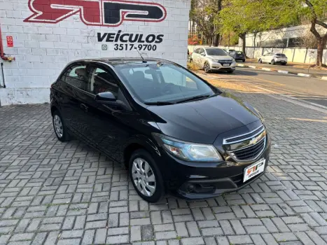 CHEVROLET Onix Hatch 1.4 4P FLEX LT, Foto 2 CHEVROLET Onix Hatch 1.4 4P FLEX LT, Foto 2