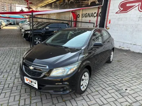 CHEVROLET Onix Hatch 1.4 4P FLEX LT, Foto 3 CHEVROLET Onix Hatch 1.4 4P FLEX LT, Foto 3