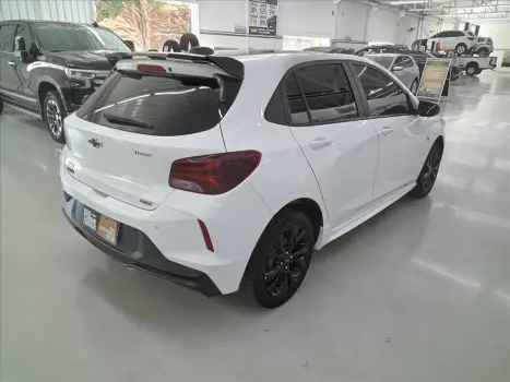 CHEVROLET Onix Hatch 1.0 12V 4P FLEX TURBO AUTOMÁTICO, Foto 5 CHEVROLET Onix Hatch 1.0 12V 4P FLEX TURBO AUTOMÁTICO, Foto 5