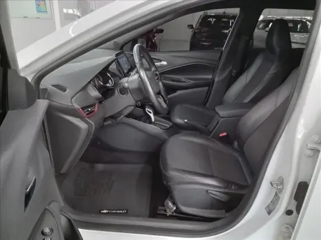 CHEVROLET Onix Hatch 1.0 12V 4P FLEX TURBO AUTOMÁTICO, Foto 8 CHEVROLET Onix Hatch 1.0 12V 4P FLEX TURBO AUTOMÁTICO, Foto 8