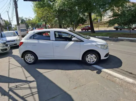 CHEVROLET Onix Hatch 1.0 4P FLEX LT, Foto 6 CHEVROLET Onix Hatch 1.0 4P FLEX LT, Foto 6