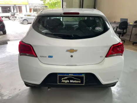 CHEVROLET Onix Hatch 1.4 4P FLEX LT AUTOMTICO, Foto 5