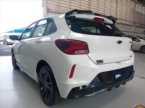 CHEVROLET Onix Hatch 1.0 12V 4P FLEX RS TURBO AUTOMTICO, Foto 4