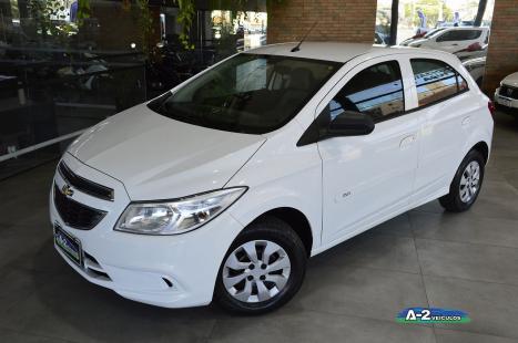 CHEVROLET Onix Hatch 1.0 4P FLEX LT, Foto 1 CHEVROLET Onix Hatch 1.0 4P FLEX LT, Foto 1