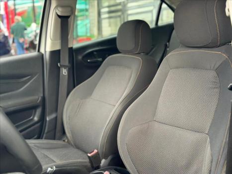 CHEVROLET Onix Hatch 1.4 4P FLEX LT, Foto 6 CHEVROLET Onix Hatch 1.4 4P FLEX LT, Foto 6