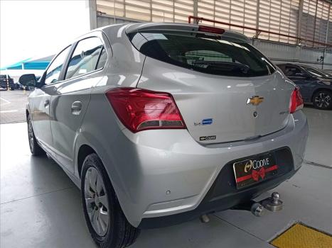 CHEVROLET Onix Hatch 1.4 4P FLEX LT, Foto 5