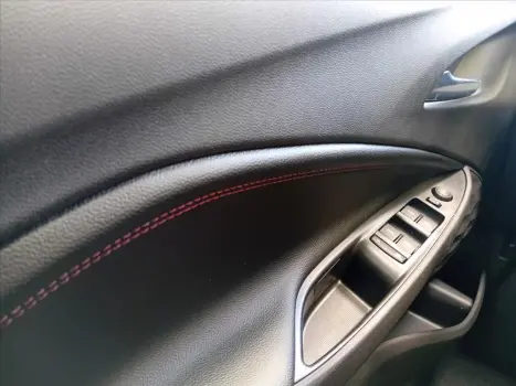 CHEVROLET Onix Hatch 1.0 12V 4P FLEX RS TURBO AUTOM�TICO, Foto 8