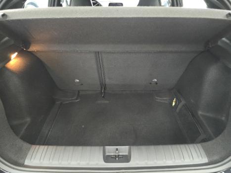 CHEVROLET Onix Hatch 1.0 12V 4P FLEX RS TURBO AUTOMTICO, Foto 18