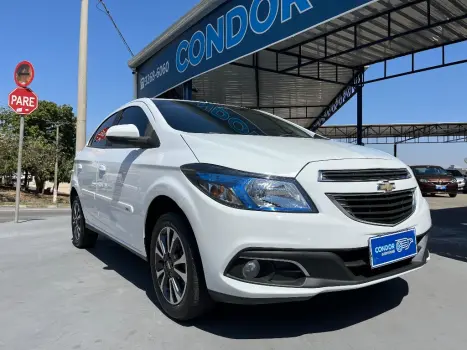 CHEVROLET Onix Hatch 1.4 4P FLEX LTZ, Foto 4