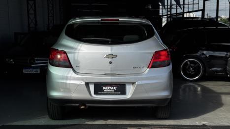 CHEVROLET Onix Hatch 1.4 4P FLEX LT, Foto 4