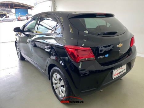 CHEVROLET Onix Hatch 1.0 4P FLEX LT, Foto 6