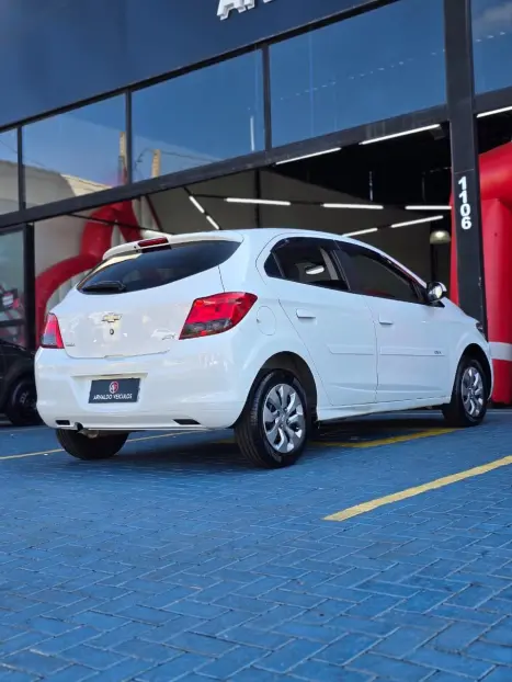 CHEVROLET Onix Hatch 1.0 4P FLEX JOY, Foto 4