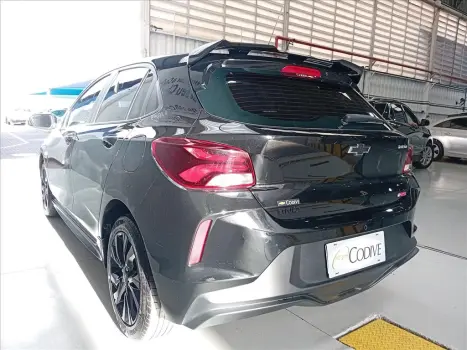 CHEVROLET Onix Hatch 1.0 12V 4P FLEX RS TURBO AUTOMTICO, Foto 4
