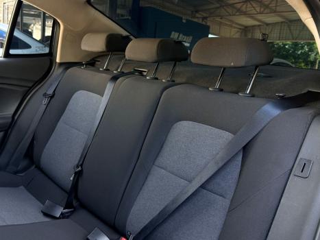 CHEVROLET Onix Hatch 1.0 12V 4P FLEX PLUS TURBO AUTOMTICO, Foto 14