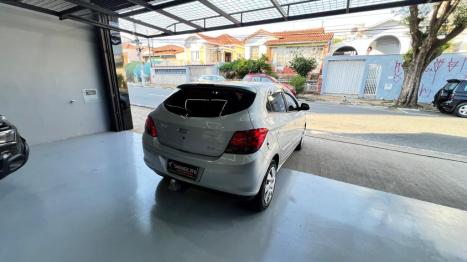 CHEVROLET Onix Hatch 1.4 4P FLEX LT, Foto 5