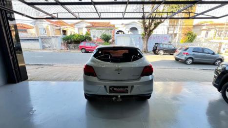 CHEVROLET Onix Hatch 1.4 4P FLEX LT, Foto 6