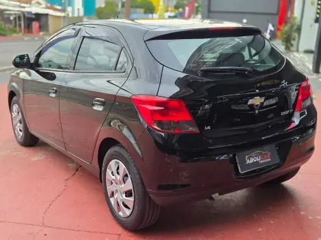 CHEVROLET Onix Hatch 1.4 4P FLEX LT, Foto 4