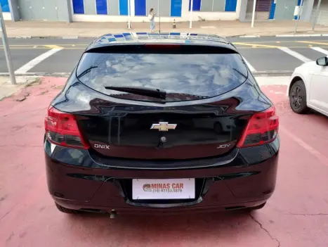 CHEVROLET Onix Hatch 1.0 4P FLEX JOY, Foto 5