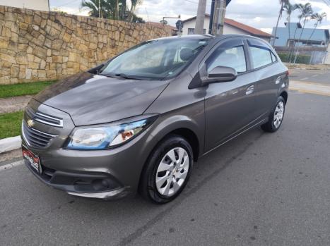 CHEVROLET Onix Hatch 1.4 4P FLEX LT, Foto 2